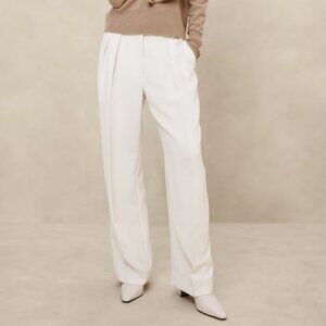 Banana Republic Factory Relaxed Trouser - Transition Cream - Size 12